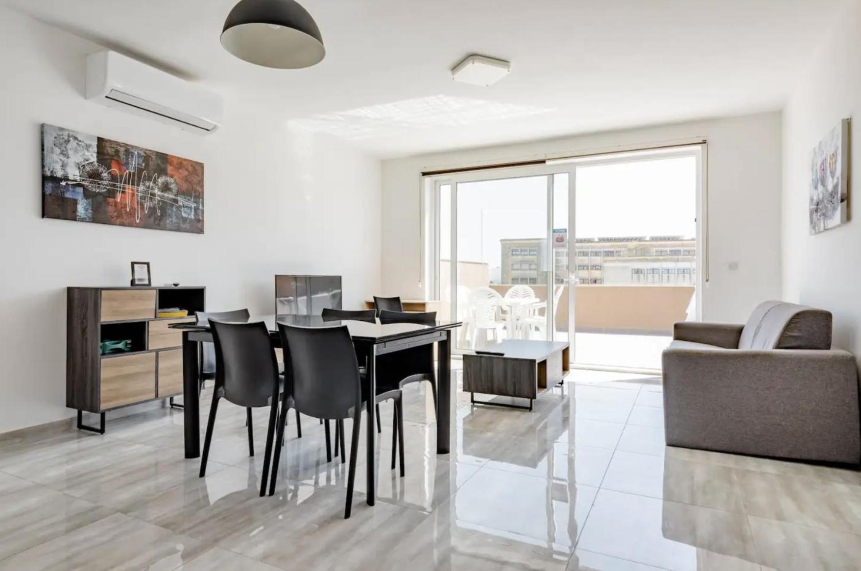 F12 Room 2, Private Room Two Single Beds Privated Bathroom In Shared Flat Msida Exterior foto